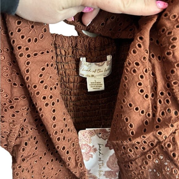 Band of the Free Brown Palmer Eyelet Boho Peplum Stretch Top Womens Sz Large NWT - Picture 6 of 13